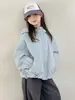 Ropa Infantil Bread Boy Otoño/Invierno 2026 Nueva Chaqueta con Capucha Impermeable, Cortavientos y a Prueba de Polvo con Forro de Polar y Cremallera