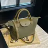 Bolso Casual de Lujo Ligero de Gama Alta para Mujer, Nuevo Bolso Ligero de Tela de Nylon tipo Dumpling, Bolso Cruzado de Hombro para el Trabajo y el Viaje