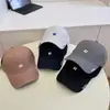Gorra de Béisbol Bordada con Letra 3D para Hombres y Mujeres, Versátil para Primavera/Verano, Estilo Coreano Adelgazante, Circunferencia de Cabeza Grande, Ala Ancha, Gorra Trendy Tipo Pato