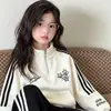 Conjunto de Moletom para Meninas Roupa de Primavera e Outono 2026 Novo Estilo College Meio Zíper Esportivo Casual Conjunto de Duas Peças para Meninas Mais Velhas