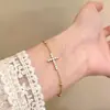 Pulsera de Acero de Titanio con Cruz de Pedrería Elegante y Sencilla para Mujer Diseño de Nicho Sensación de Alta Gama Estilo Ins Versátil Exquisito Accesorio de Moda
