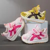 2026 Nuevos Zapatos para Niños Zapatos de Bebé Zapatos para Padres e Hijos Zapatos Deportivos Zapatos Casuales Primavera Unisex Antideslizantes Resistentes al Desgaste Zapatos para Niños