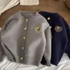 Suéteres Infantiles de Primavera y Otoño para Niños y Niñas, Tejidos Elegantes para Bebés, Cárdigans Bordados de Estilo Coreano de Moda, Estilo Académico
