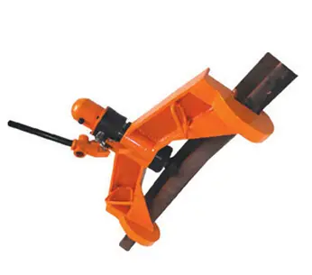 KWPY–300型液压双钩弯轨机