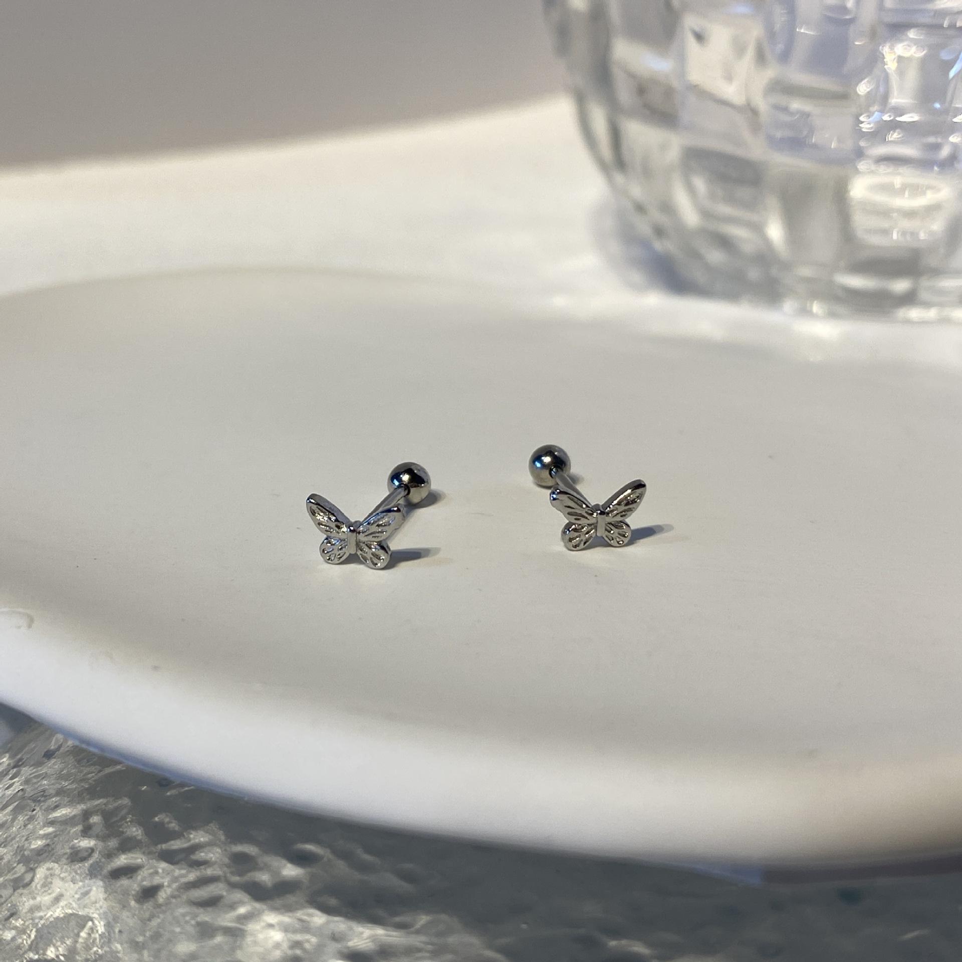 R65#蝴蝶螺丝耳钉