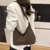 Bolsa de Grande Capacidade para Mulheres, Versátil para a Primavera 2026 Novo Estilo, Bolsa Simples de Ombro Transversal, Bolsa Tote Macia para o Dia a Dia da Mulher