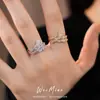 Anel folheado a ouro 18k com cravação de zircônia, design aberto geométrico, toque de nicho de alta qualidade, joia de luxo leve requintada e elegante