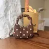 Bolso tote pequeño súper popular para el trabajo, nuevo bolso de hombro cruzado con cadena retro chic de verano 2026 para mujer