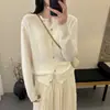 Cardigan Suéter de Tricô com Gola Redonda, Cor Sólida e Detalhe em Renda para Mulheres, Novo Estilo Outono, Caimento Justo, Peça de Tricô Tendência