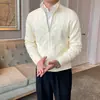Chaqueta Cardigan Grueso de Punto Estilo Italiano Otoño e Invierno, Suéter Casual para Hombre con Cremallera, Tejido Trenzado Retro Cableado Estilo Old Money con Cuello Alto