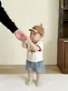 Roupas de Bebê 2026 Novo Verão Super Fofo Fina Manga Curta Camiseta para Meninos Casual Versátil Top
