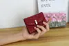Carteira Feminina Pequena de Couro de Vaca Camada Superior, Simples e Conveniente, Multicor, com Zíper para Segurar na Mão, Porta Cartões