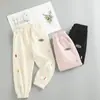 Pantalones de primavera y otoño para niños y niñas 2023 nuevos niños casual ropa exterior pantalones deportivos Joker de primavera y otoño para niños al por mayor