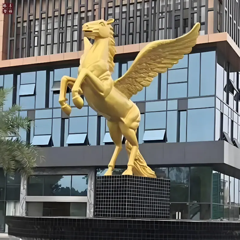 带翅膀铜雕马1