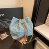 Bolsa de balde de alta qualidade, nova moda de verão 2026, corrente, nicho, estilo relaxado, simples, versátil, de ombro e transversal