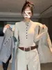 Camiseta de manga larga con cuello Henley y forro polar para mujer, corte ajustado, top elegante para usar en capas o como prenda exterior