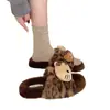 Pantuflas peludas de gatito para usar en exteriores, nuevas pantuflas de casa otoño e invierno 2026, lindas medias pantuflas de dibujos animados al por mayor