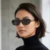 Gafas de Sol 2026 Nuevas de Alta Calidad con Montura Pequeña, Mismo Estilo que las de la Celebridad de Internet, con un Elegante Diseño de Triángulo Invertido y Protección UV