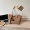 Bolso Grande para Viajar al Trabajo, Nuevo Modelo 2026 para Mujer, Bolso Tote Simple y Elegante, Bolso de Hombro de Gran Capacidad de Nicho, Moderno