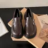 Mocasines slip-on versátiles de estilo preppy para otoño con suelas gruesas, zapatos pequeños de cuero estilo británico, zapatos de tacón grueso de un solo color 2026, estilo nuevo