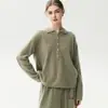 Otoño 2026 Nuevo Suéter de Punto Versátil de Moda Manga Larga Mezcla de Cachemira Cuello Polo Corte Holgado Hombro Caído