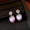 Brinco Colar Morango de Resina Pérola Agulha de Prata Luxo Leve Nicho Sentido de Alto Padrão Brincos para Mulheres Moda Conjunto de Joias Versátil