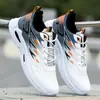 Sapatos Masculinos, Novos Modelos de Verão, Malha Respirável, Leves, Amortecedores, Tênis de Corrida Masculino, Sapatos de Estudante, Sapatos Brancos, Transfronteiriços