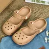 Novos Sapatos Vazados Femininos de Verão para Uso Externo Sapatos de Enfermeira para Sala de Operação Sapatos Mary Jane com Biqueira Fechada Sapatos Vazados de Praia