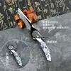 Cuchillo de Garra Giratorio Plegable Modelo Delta Periférico de Juego Elegy Falling Star Cuchillo de Garra Aleación Hoja Curva Sin Afilar