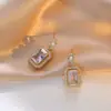 Aretes para Mujer, Aretes de Flor Corazón con Circonita Micro-pavimentada de Cobre, Nueva Moda de Nicho, Diseño Simple, Joyería de Temperamento y Versátil