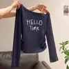 Nova Coleção Outono/Inverno Design de Estampa de Letras Americanas Moda Simples Versátil Ombro a Ombro Slim-Fit Top Elegante para Mulheres
