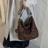 Bolsa de ombro grande em camurça, bolsa transversal com estampa de leopardo, bolsa tipo balde versátil feminina de nicho 2026, novo estilo vintage de outono