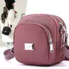 Bolso bandolera nuevo 2023 para mujeres de mediana edad bolso de mano bolso de mujer bolso simple de tela de nailon en stock al por mayor