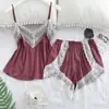 Venda Direta de Fábrica de Camisolas Sexy de Renda Transparente Femininas em Tamanhos Grandes para Mercados Estrangeiros, Atacado de Lingerie Sexy Fina de Renda