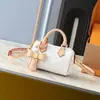 Bolsa de Hombro con Lazo Tricolor Blanco y Negro Nueva Colección de Primavera Temprana Marca Compartida Murakami Takashi Bolso Tipo Almohada Versátil para el Día a Día