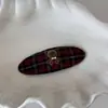 Tela de Oso Afelpado con Dibujos a Cuadros Pinza Lateral a Cuadros Pinza Ovalada Dulce para Flequillo Pinza para la Frente para Mujeres