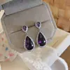 Pendientes de Gota de Agua de Zirconia de Lujo Ligero Estilo Palacio, Pendientes Exquisitos y de Alta Gama para Mujer, Versátiles y de Diseño Único