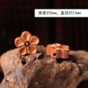 Boj Flor de Ciruelo Nube Pequeña Trasera Madera de Melocotón Cinco Pétalos Colgante Tallado Accesorios Colgantes Florales Llavero de Loto con Cuentas