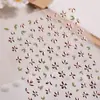 Pegatinas Florales para Uñas Estampadas en Oro 5D en Relieve Tridimensional Lujo Ligero Elegante Florales Dorados Accesorios para Uñas Artísticas Estilo Sl