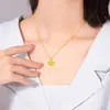 Nuevo Colgante de Latón Chapado en Oro Vietnamita con Diseño de Albaricoque, Estilo Fresco y Sencillo, Venta al por Mayor desde Fabricante para E-Commerce en Transmisión en Vivo
