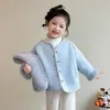 Casaco de inverno para meninas 2026 novo estilo outono e inverno infantil estilo coreano moderno top forrado de fleece para final de outono