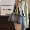 Bolsa de Viaje, Bolso de Mano para Hombre, Bolsa de Equipaje de Viaje de Gran Capacidad, Bolsa Deportiva, Tela Oxford, Impermeable, Portátil y Ligera