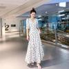 Primavera Verão Outono 2022 Vestido Curto Amarelo de Chiffon com Estampa de Crisântemo Longo Feminino Floral Cintura Alta Emagrecedor Vestido Longo Praia