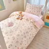 Conjunto de cama para dormitório de algodão, três peças, algodão puro, novo modelo 2026, lençol de solteiro, capa de edredom, roupa de cama para estudantes, adequado para todas as estações