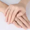 Anel Mobius Par de Anéis para Casal Masculino e Feminino Par de Anéis Cravejados com Diamantes Design de Casal