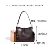2026 Nova Bolsa de Ombro de Moda de Alta Qualidade Versátil para o Dia a Dia Couro Genuíno Bolsa Saco de Luxo Leve Bolsa Transversal Simples de Nicho