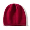 Venta al por mayor del fabricante Nuevo estilo Cachemir Gama alta Borde enrollado Patrón floral Cálidos Sombreros de punto de cachemir para Hombres y Mujeres Parejas En stock