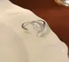 Anel Elegante de Pérola Cauda de Peixe para Mulheres, Estilo Francês, Design de Alto Padrão, Simples e Moderno, Pérola Amor e Espaço Profundo Anel Aberto da Moda