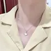 Elegante cadena de perlas para suéter para mujer, de alta gama y delicada, nuevo modelo 2026 cadena para la clavícula, collar de perlas versátil francés