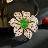 Broche Lujoso y Elegante, Accesorio de Lujo Ligero Verde, Exquisita Joyería de Pin para Abrigo de Moda Esmeralda